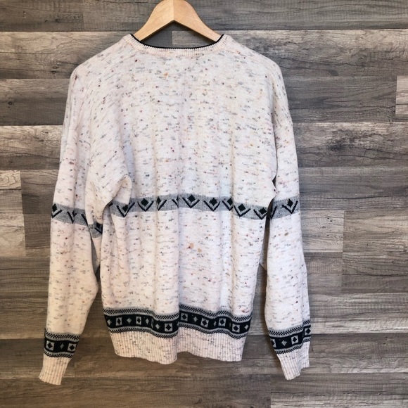 Vintage Italian Wool Knit Loose Fit V-Neck Pullover Sweater Medium - Picture 10 of 10